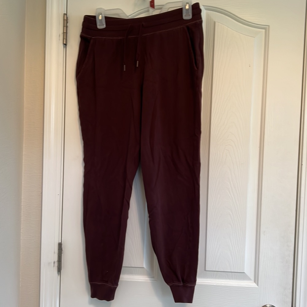 Women’s joggers